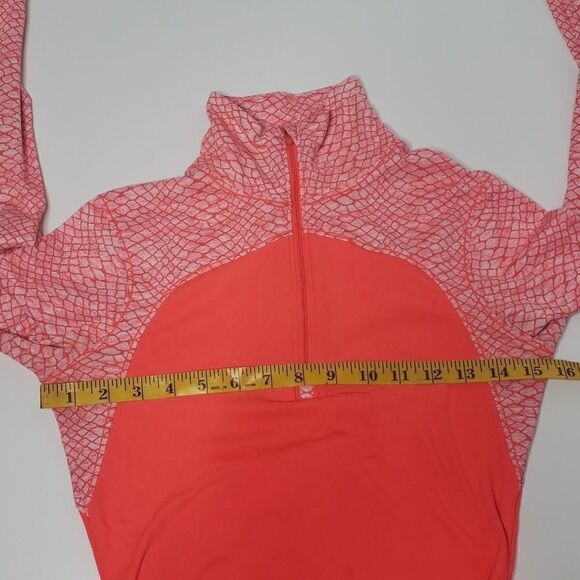 Under Armour Womens Snake Print  Qualifier Zip Pullover cool Coral - Picture 11 of 13